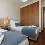 Oriente 25 By Iin - Parque Nacoes Apartment