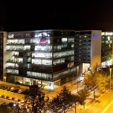 Oriente 25 By Iin - Parque Nacoes * Lizbona