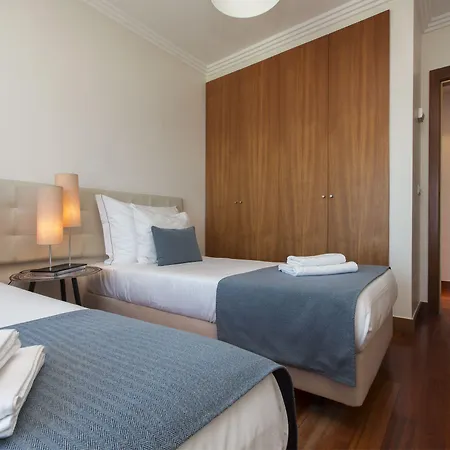 Oriente 25 By Iin - Parque Nacoes Apartment