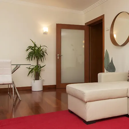 Oriente 25 By Iin - Parque Nacoes *